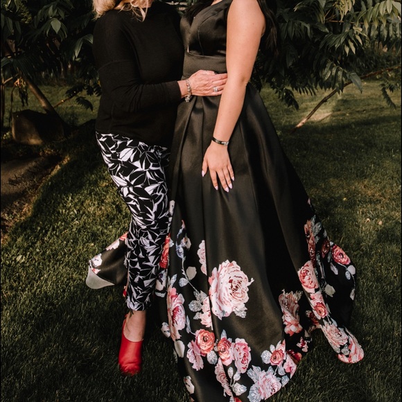 Prom Dress - Picture 3 of 3